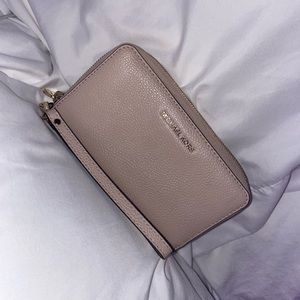 micheal kors pink wallet